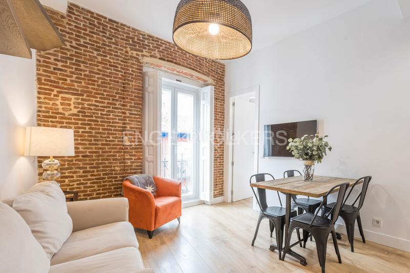 Foto d6002a30-cb42-4f10-b559-598a55db2c18. Miete appartement mit heizung in Cortes-Huertas Madrid