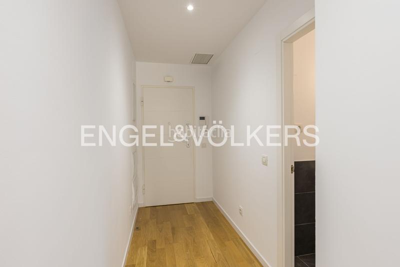 Foto 72ad2f17-bc93-4834-a493-de67938f939e. Miete dachwohnung mit heizung parking pool in Argüelles Madrid