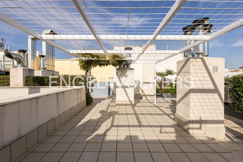 Foto 9db70c81-bdec-4402-ba31-9120421e9581. Miete dachwohnung mit heizung parking pool in Argüelles Madrid