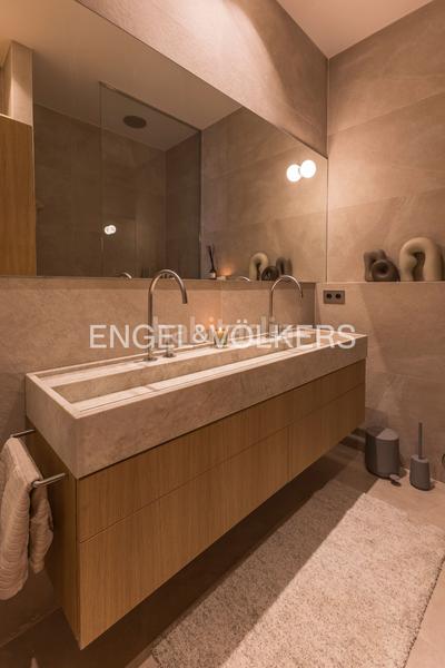 Foto 01d91e2f-8f36-4e28-a4b2-877fae7dd7e2. Apartament amb calefacció a Cortes-Huertas Madrid