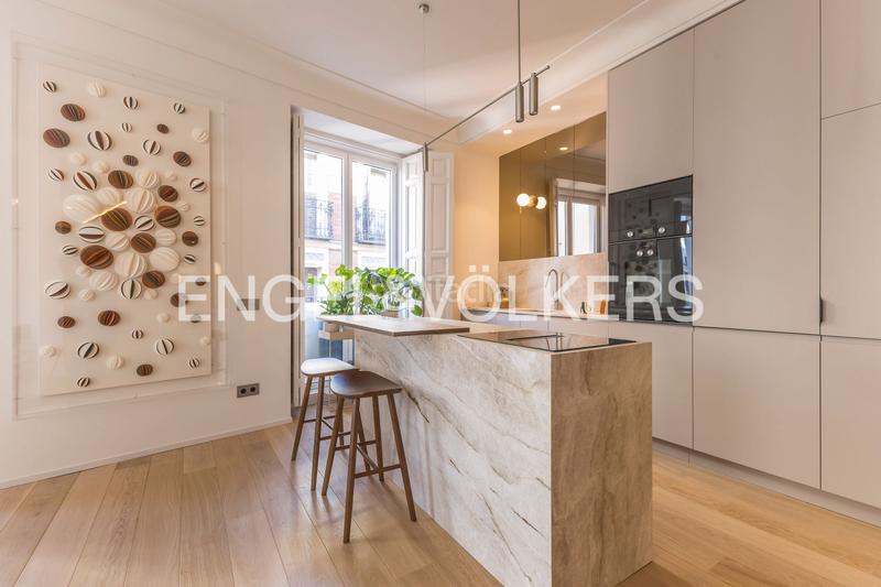 Foto 7380bb8c-3efa-4ea5-8d11-cfb3fe8a5270. Apartament amb calefacció a Cortes-Huertas Madrid