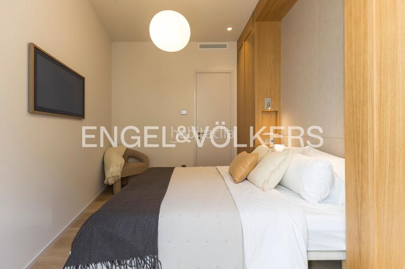 Foto a5c3ebbb-e45f-40b2-a50c-6c0670339c5b. Apartament amb calefacció a Cortes-Huertas Madrid