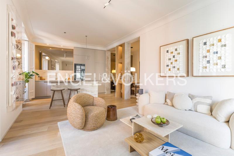 Foto bcaef580-da2c-4b7e-8425-219955718474. Apartament amb calefacció a Cortes-Huertas Madrid