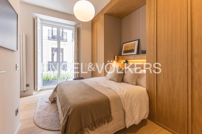 Foto e5be155c-2172-41fe-9fe2-e2ce83ae4cd8. Apartament amb calefacció a Cortes-Huertas Madrid