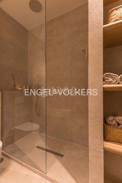 Foto e78f31b8-d815-4333-998c-f3518bbd9c66. Apartament amb calefacció a Cortes-Huertas Madrid