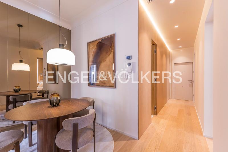 Foto f585841f-3ec0-40cf-b451-f21a4b08befc. Apartament amb calefacció a Cortes-Huertas Madrid