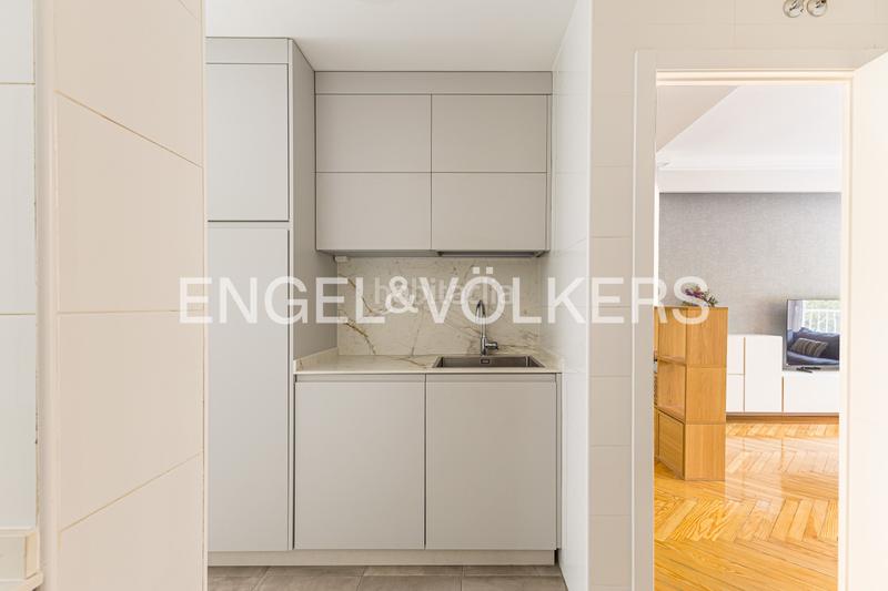 Foto c527993c-ad09-4c47-a500-eff578ef0473. Alquiler apartamento exclusivo apartamento en Prosperidad comodidad y sofisticación urbana con acceso inmejorable en Madrid