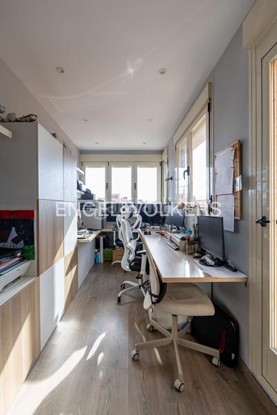 Foto fd7eff23-9b7c-4fad-a2ac-db3cc8fd09b1. Zweistöckige wohnung mit heizung parking in PAU de Carabanchel Madrid