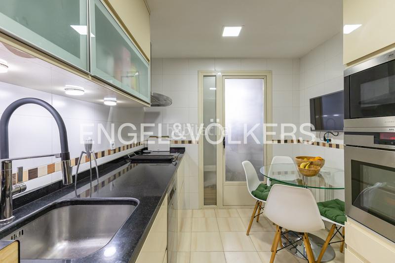 Foto 155fe9c7-53f1-48a5-8795-b8a0eb63eea4. Duplex avec chauffage parking dans PAU de Carabanchel Madrid