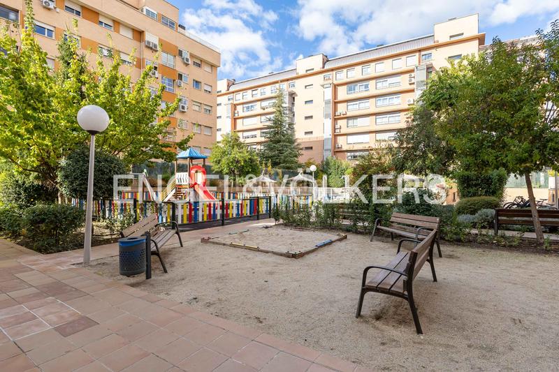 Foto 68acbcbc-5b3f-4ac6-a3c1-58ee3a5548b5. Duplex avec chauffage parking dans PAU de Carabanchel Madrid
