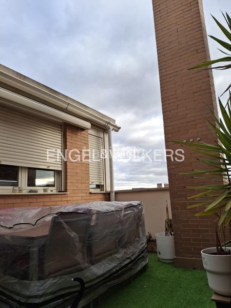 Foto 574a1d5f-a54d-436e-bb6e-6410f255e0d7. Duplex con riscaldamento parcheggio in PAU de Carabanchel Madrid