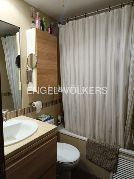 Foto baef40c0-a77d-4a53-ac5c-3fbe3aa81003. Duplex con riscaldamento parcheggio in PAU de Carabanchel Madrid