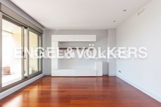 Miete Dachwohnung  Calle vista alegre. Ático de lujo en pozuelo de alarcón