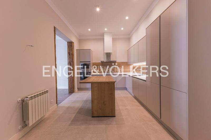 Foto 50995cd7-dc5f-40ec-9142-4efedaa87e0f. Appartement avec chauffage dans Sol Madrid