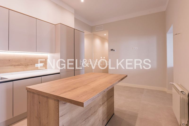 Foto 02f2f4af-c132-4628-8088-8bbeef1cbb98. Pis amb calefacció a Sol Madrid