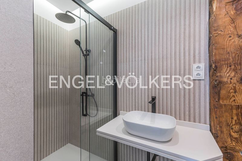 Foto 463c7250-d0dd-4f19-95ce-7a1b464c7425. Pis amb calefacció a Sol Madrid