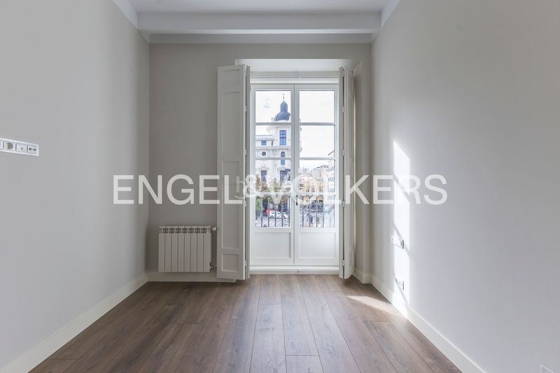 Foto 97d99c67-51e4-4651-a69b-7ac5032834c9. Pis amb calefacció a Sol Madrid