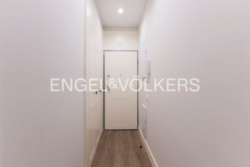 Foto b5ee773a-a460-4347-a603-cbc6338f2381. Pis amb calefacció a Sol Madrid