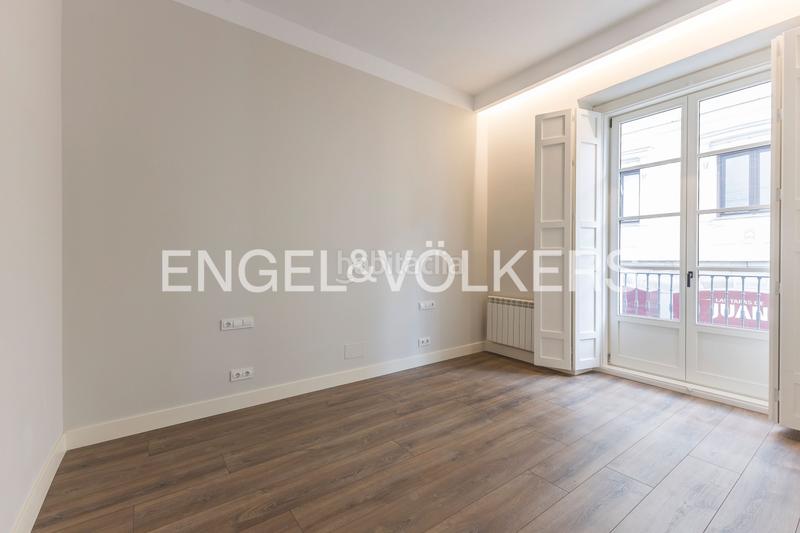 Foto 79c51fab-53eb-4390-96b8-f2436af116a8. Appartement mit heizung in Sol Madrid