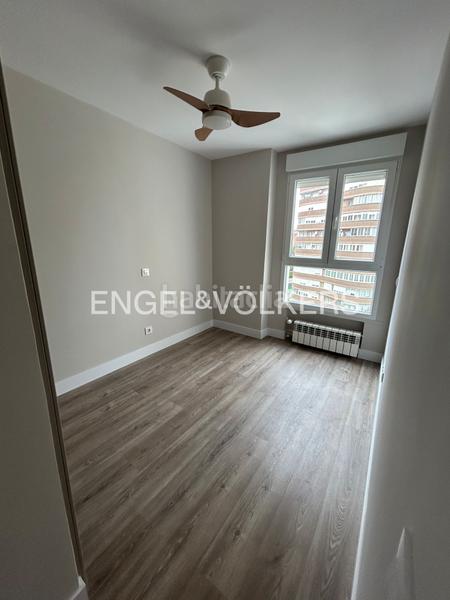 Foto 0e933042-28ca-4590-afbd-554b9d3f6bd1. Appartement mit heizung parking pool in Costillares Madrid