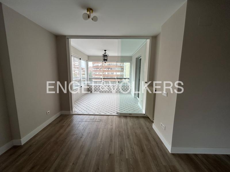 Foto 4dd8bfe4-82ed-4c6a-af0d-131fbabc6ef1. Appartement mit heizung parking pool in Costillares Madrid