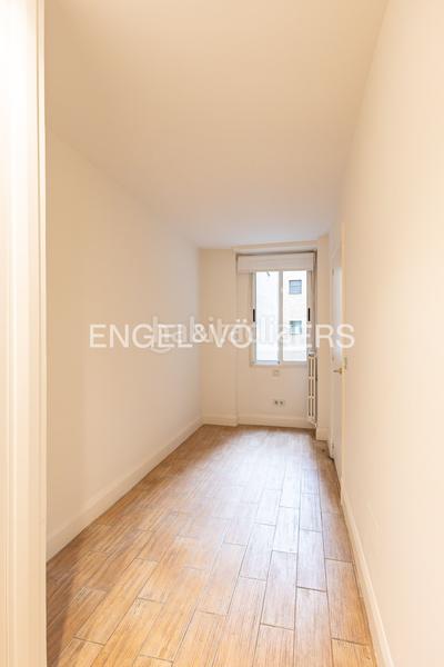 Foto fbb70015-d8a4-4594-bd2d-a3cb1ed00df3. Lloguer apartament amb calefacció aparcament a Castellana Madrid