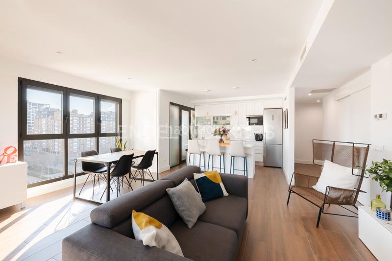 Foto d8862984-1d7a-43b5-b8ff-b7e2cd60eb64. Appartement avec chauffage parking piscine dans Valdebebas - Valdefuentes Madrid