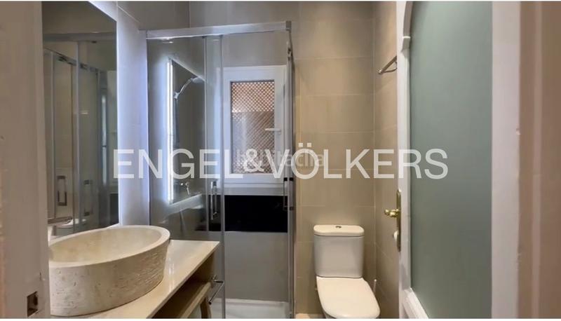 Foto 12fe72bf-31d3-42f7-800e-ea00ec8c927b. Alquiler apartamento moderno apartamento de lujo en justicia en alquiler en Madrid