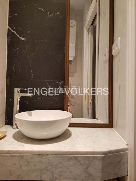 Foto e1bb91d5-0170-422d-9edd-383504512214. Alquiler apartamento moderno apartamento de lujo en justicia en alquiler en Madrid