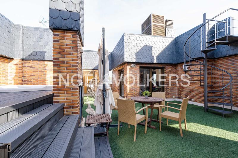 Foto 1c2c4ad9-91fd-43d4-aa8c-b53853fb24d8. Duplex with heating in Norte Majadahonda