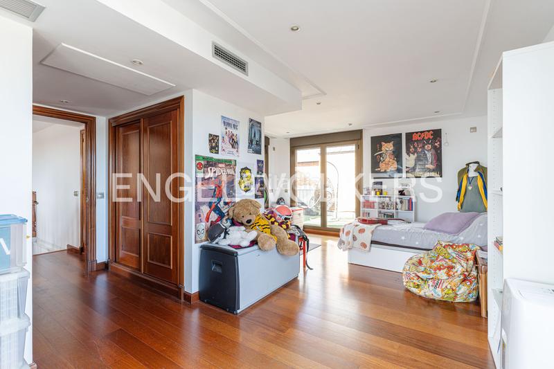 Foto a4c0afef-b0b7-4127-bc92-8ba5cfbbaeea. Duplex with heating in Norte Majadahonda