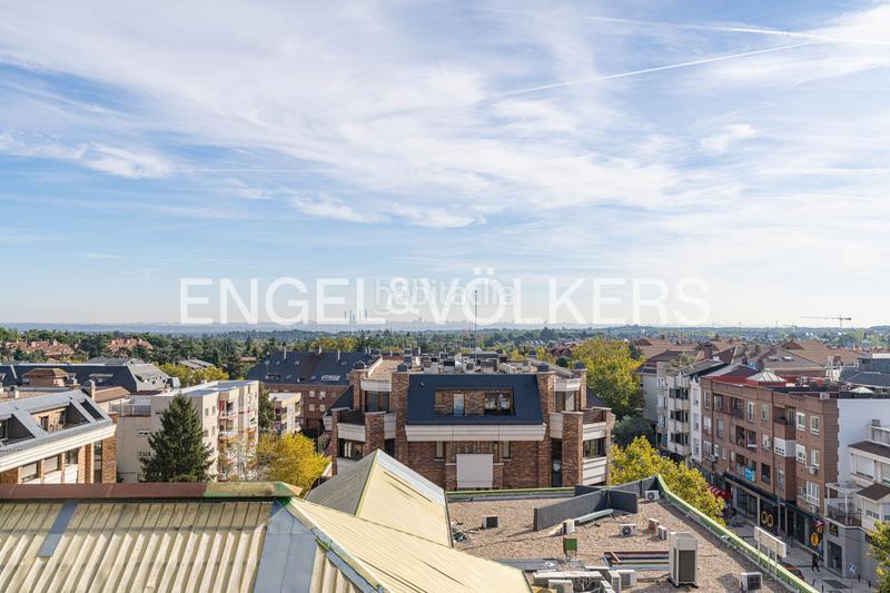 Foto da990271-b2b1-4554-810e-b5adea1bb851. Duplex with heating in Norte Majadahonda