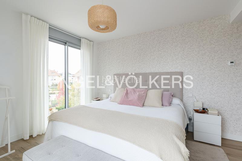 Foto 4c1ee091-f1a5-4bb7-ba2e-35aa67d0999b. Attique avec chauffage parking piscine dans Valdepastores-Las Encinas Boadilla del Monte