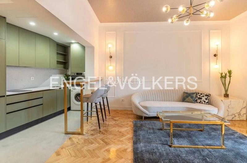 Foto 9d69dbff-b92c-4743-a2ec-ff6e57d4715e. Alquiler apartamento luminoso apartamento amueblado en Sol en alquiler en Madrid