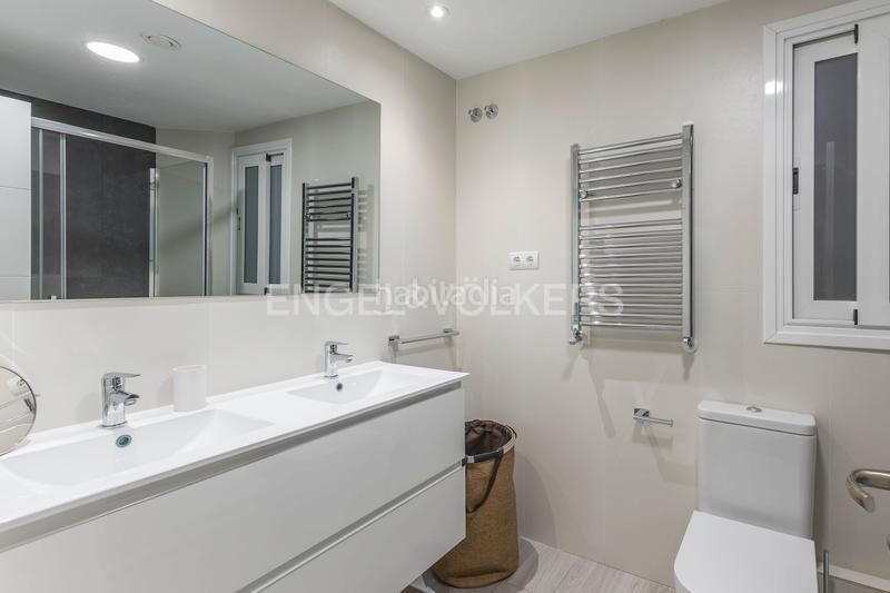 Foto 0cc62963-cea8-4d85-89a6-b037bb24691f. Alquiler apartamento espectacular piso amueblado en la zona de Goya en Madrid