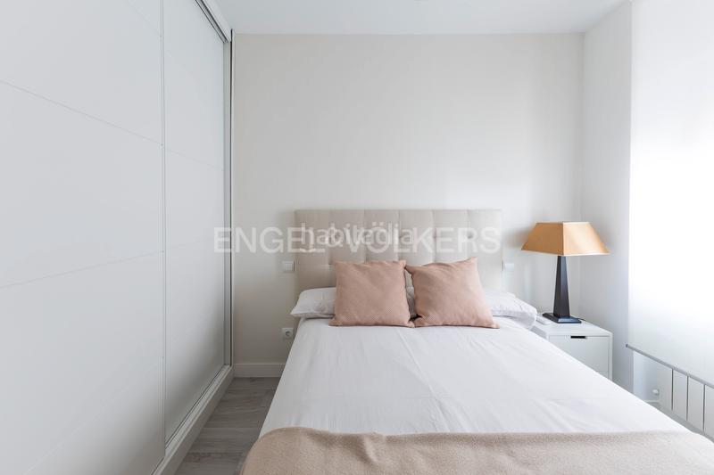 Foto d878d9fb-f3b9-459b-b437-448ce256d107. Alquiler apartamento espectacular piso amueblado en la zona de Goya en Madrid