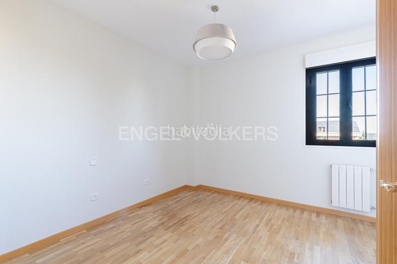 Foto 297a44db-ee8d-4e3b-8f4c-a13493505330. Lloguer apartament amb calefacció aparcament piscina a Majadahonda