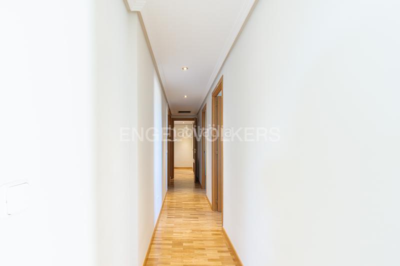 Foto 312f8244-36f8-44a4-b5d8-0f89a1fb9bee. Rent apartment with heating parking pool in Golf-El Carralero Majadahonda