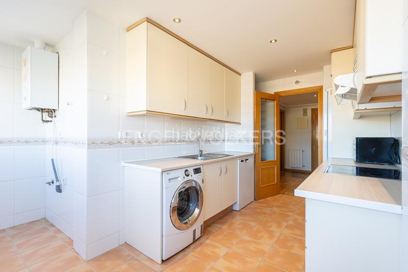 Foto f20958b7-2765-4754-bb6d-7061ca7c4a6d. Rent apartment with heating parking pool in Golf-El Carralero Majadahonda