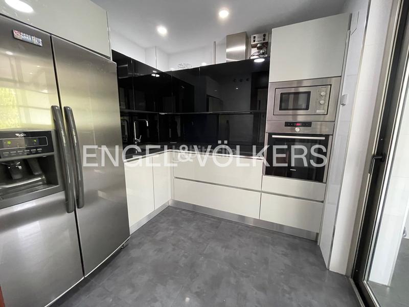 Foto afbdd6c6-cfc0-4326-8199-36d39a7fd32e. Location appartement avec chauffage parking dans Golf-El Carralero Majadahonda