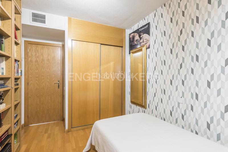 Foto 7a99354f-e8db-4622-873e-a31a6270824b. Location attique avec chauffage parking piscine dans Madrid