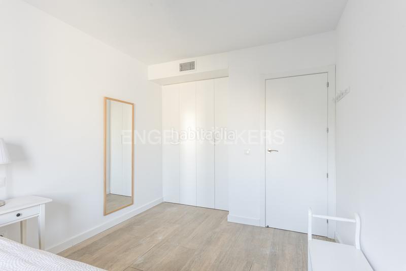 Foto d77ea887-cc94-46d1-98ad-e4d92d2fef0b. Location attique avec chauffage parking piscine dans Madrid