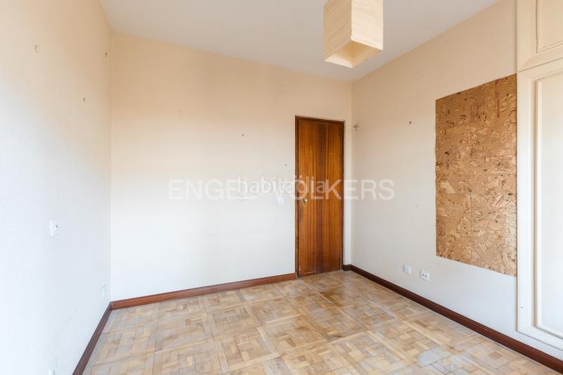 Foto 06b1e23a-6f2e-46e3-a62d-5fb1c69a3113. Appartement avec chauffage parking piscine dans Nueva España Madrid