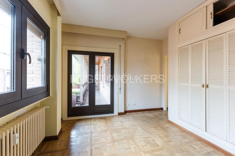 Foto 28ad2f54-4d9d-4f6b-99fa-1e4b870edbd5. Appartement avec chauffage parking piscine dans Nueva España Madrid