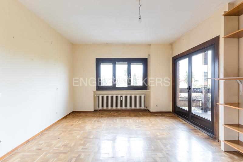 Foto 408a28c3-4e4c-459c-9f96-eea1903d617e. Appartement avec chauffage parking piscine dans Nueva España Madrid