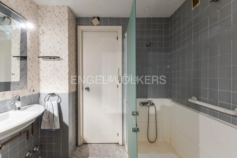 Foto e37ba68c-5f18-484b-b2b2-8085fb57f08f. Appartement avec chauffage parking piscine dans Nueva España Madrid