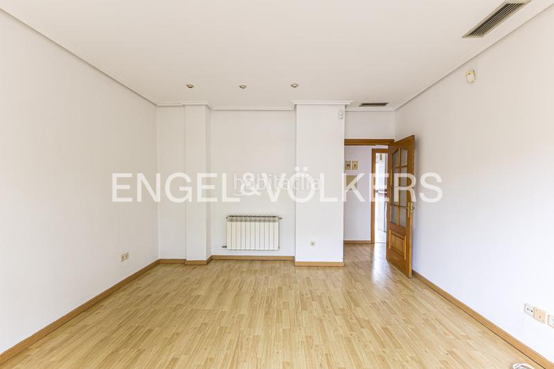 Foto 776978df-7bf1-4dee-b58c-ae6d3893f298. Lloguer àtic amb calefacció aparcament a San Juan Bautista Madrid