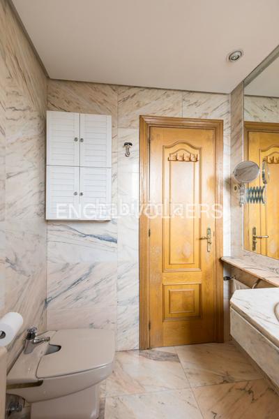 Foto 04319818-5b47-4e28-bc5c-aa985e5c9ebd. Rent penthouse with heating parking in San Juan Bautista Madrid