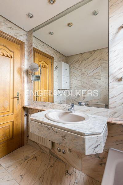 Foto 9116f254-5281-40b4-964f-54fb5ab73533. Rent penthouse with heating parking in San Juan Bautista Madrid