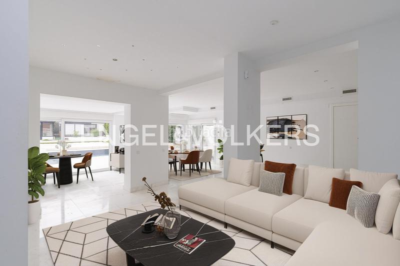 Foto fe3a6038-dd01-4916-a13c-3a9ba2c8c310. Casa con riscaldamento parcheggio piscina in urbanización La Moraleja La Moraleja